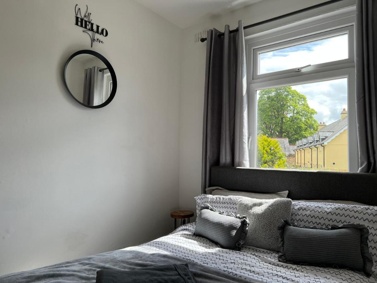 Brecon Town 3 Bedroom House Sleeps 6 Central Location Εξωτερικό φωτογραφία